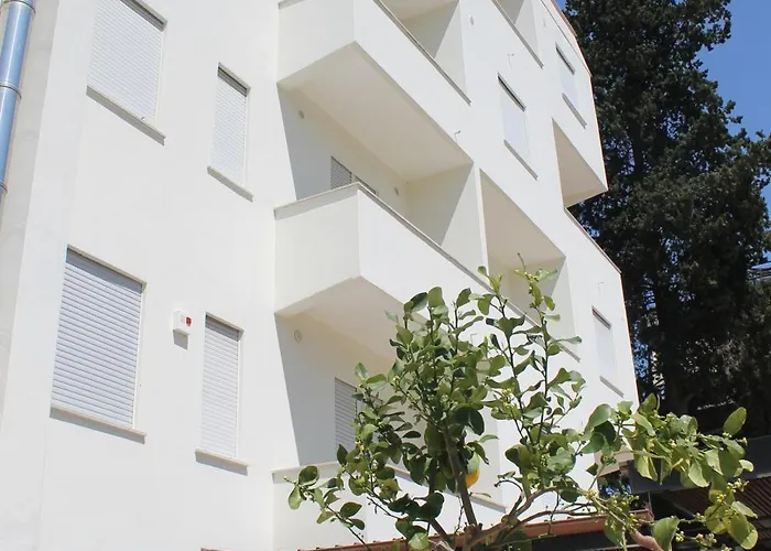 Santa Emerenziana Rom